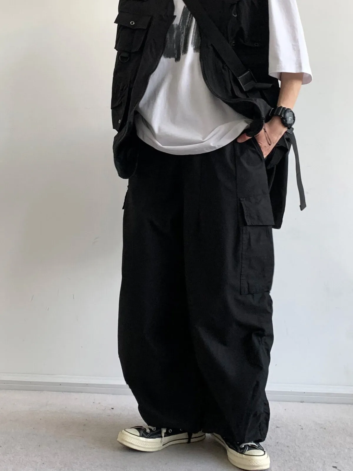 MV Retro Wide Leg Multi-Pocket Trousers