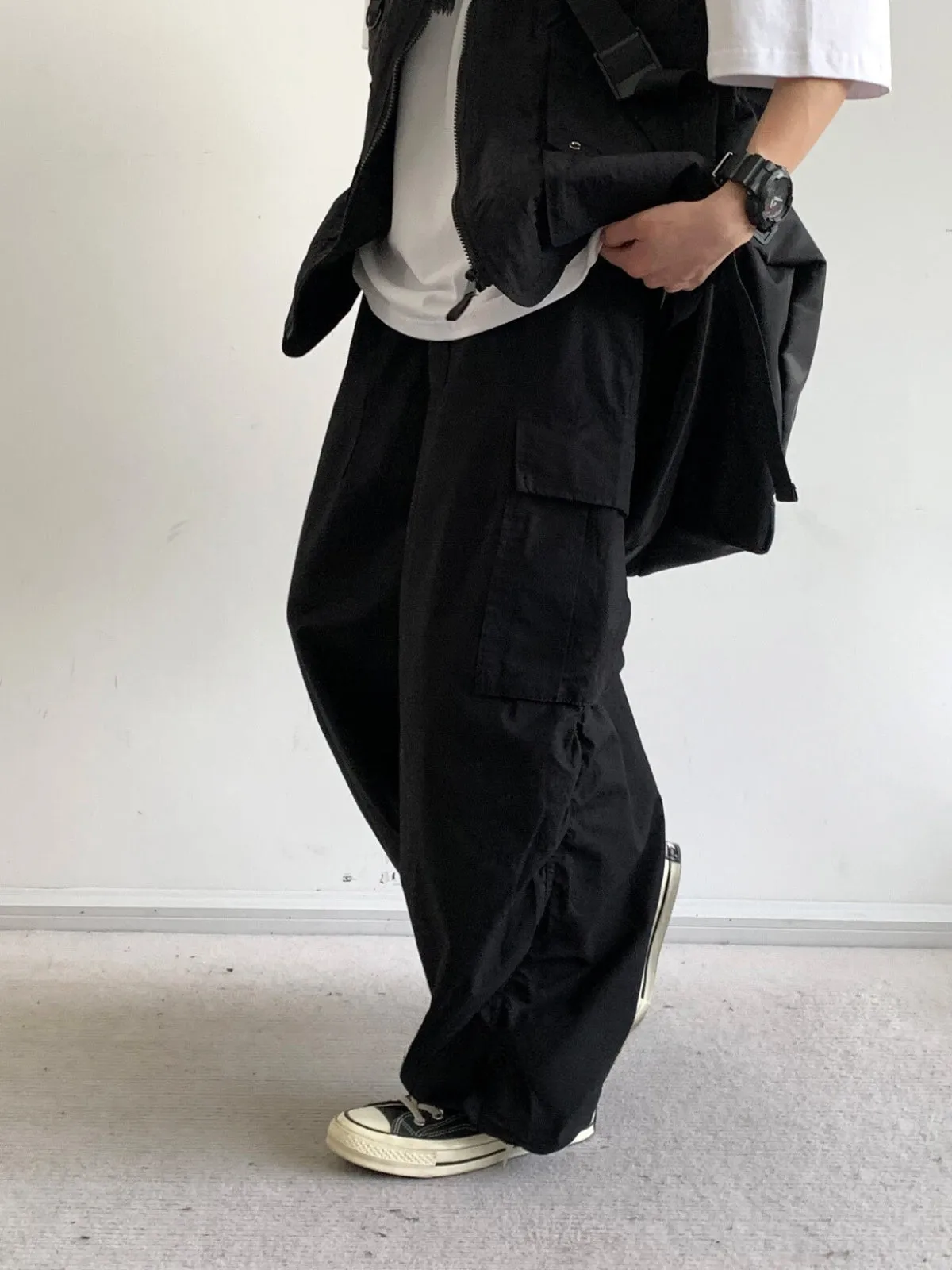 MV Retro Wide Leg Multi-Pocket Trousers