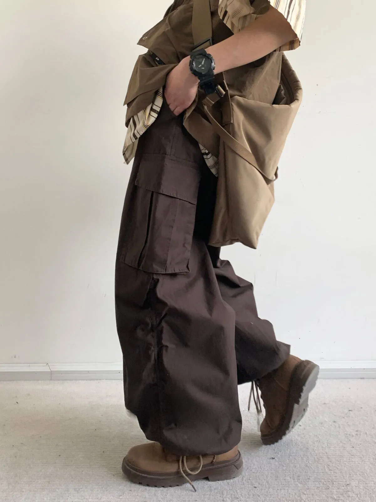 MV Retro Wide Leg Multi-Pocket Trousers
