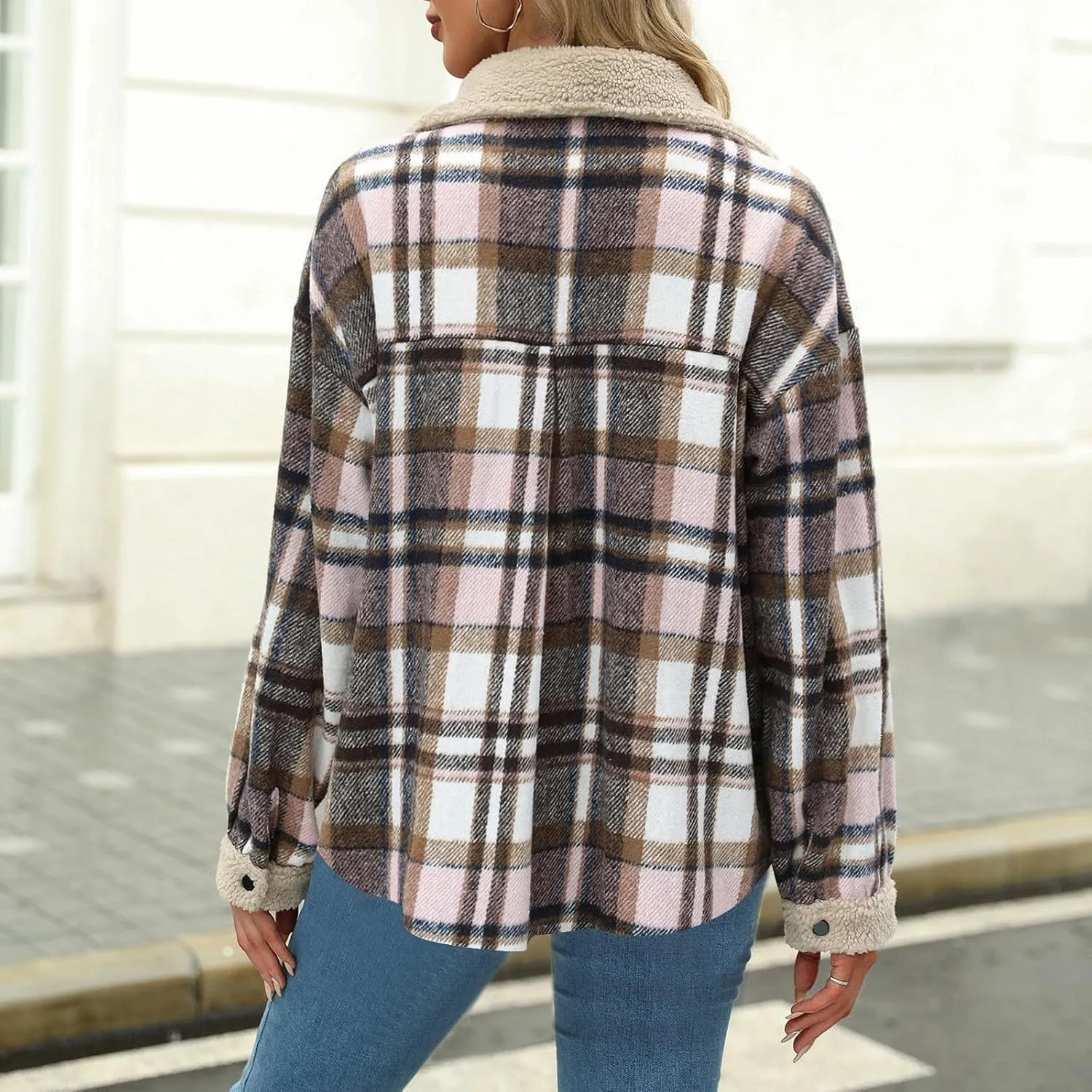 Women 2024 Hooded Flannel Jacket Warm Sherpa Shacket Fleece Lined Button Down Plaid Coat Trendy Fall Winter Outfits